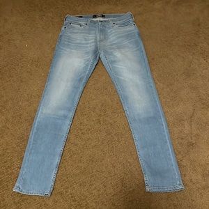 Hollister Skinny Jeans, Light Wash, 32W 34L, New without tags